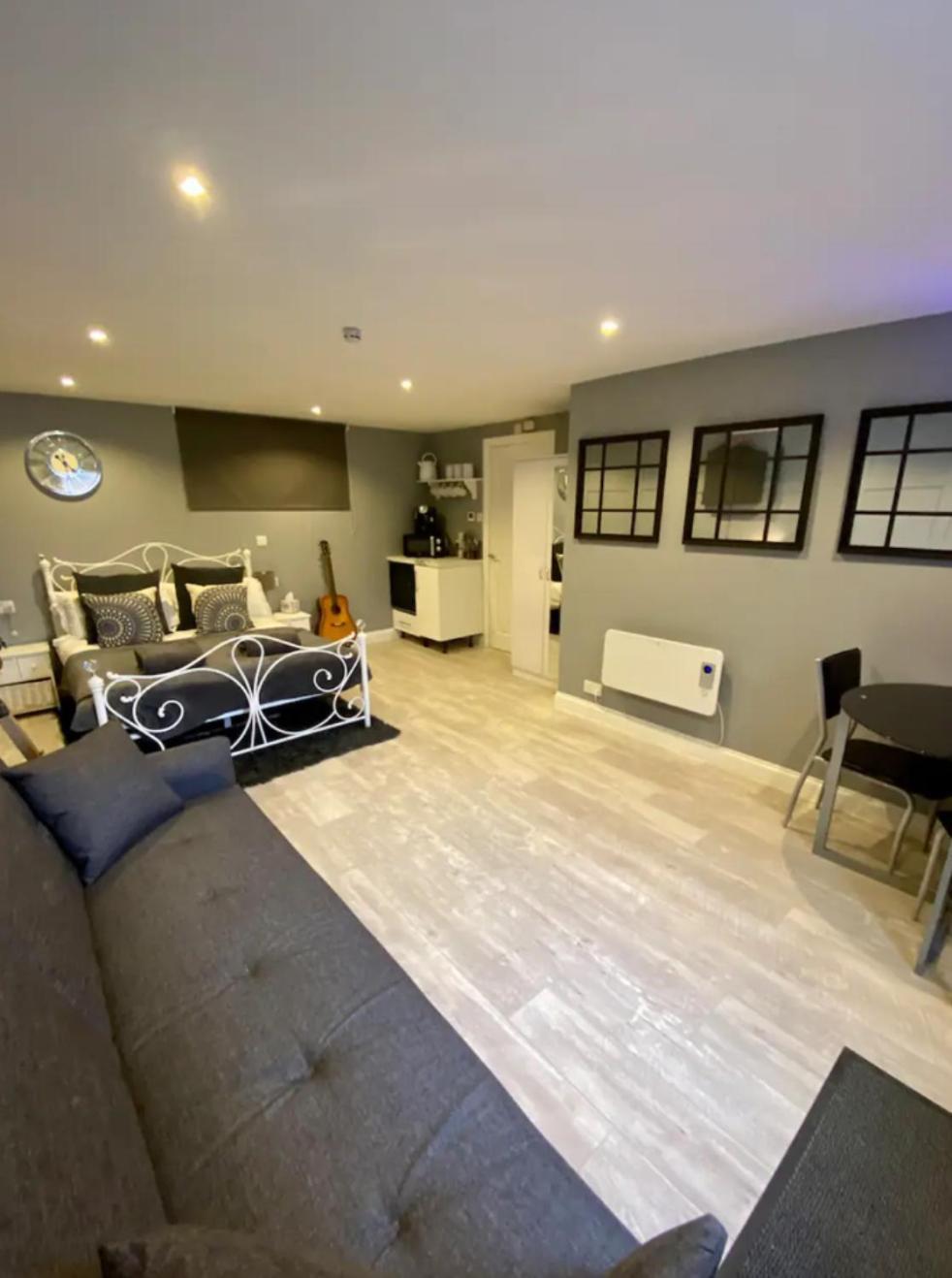 The Studios Hempstead  Luaran gambar